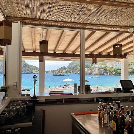 Poseidon Beach Bar & Restaurant Apartment Paleokastritsa